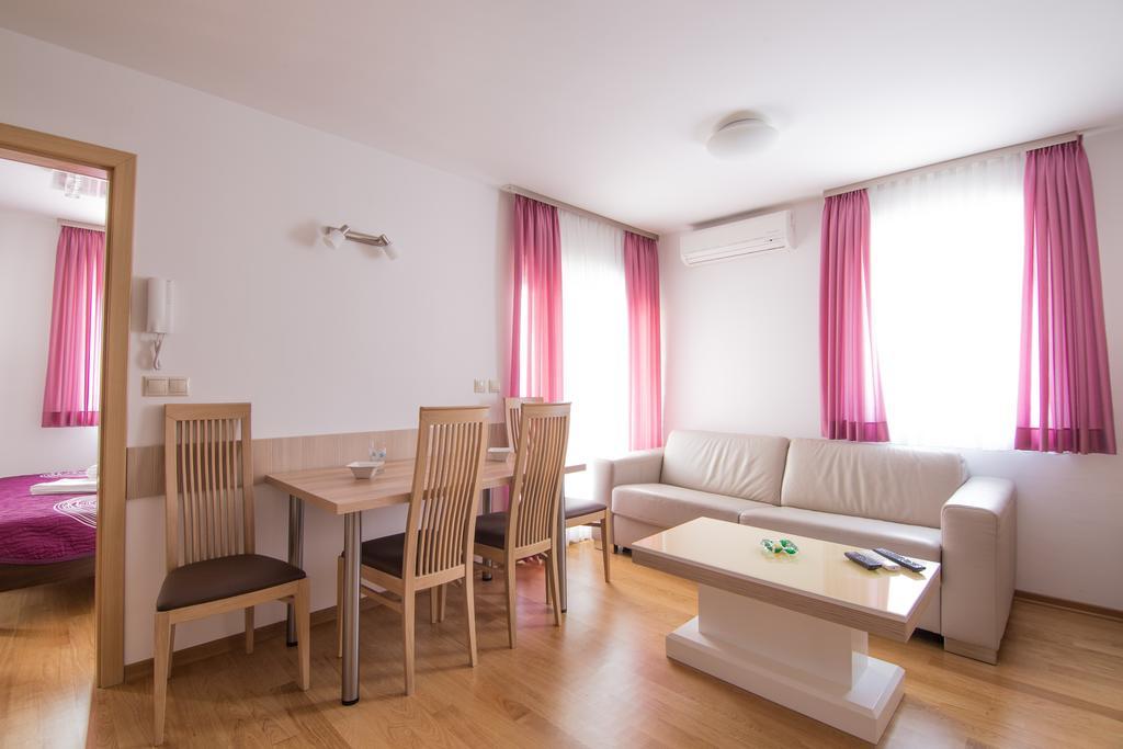 Apartments Villa Novak 1 Donji Okrug  Szoba fotó