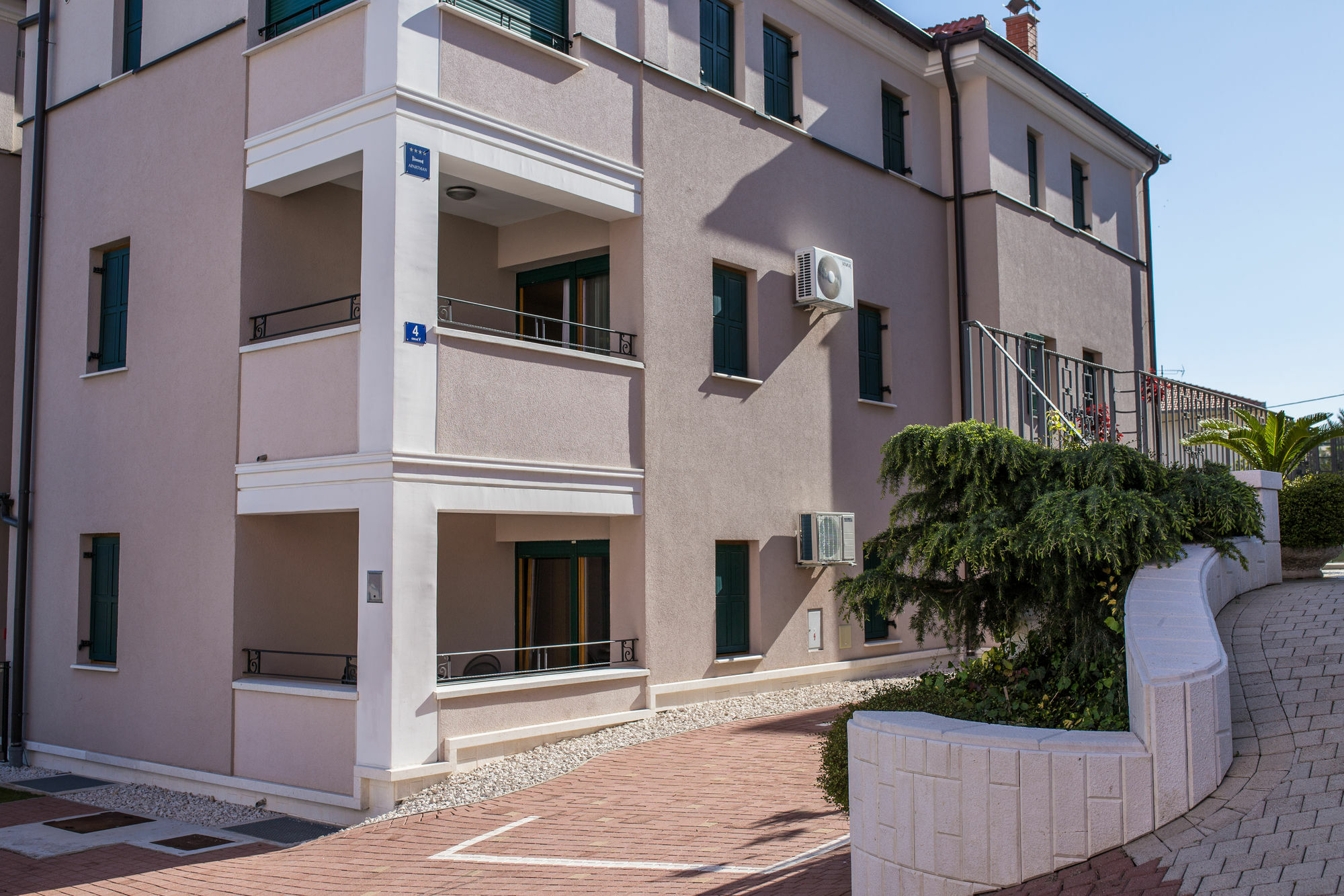 Apartments Villa Novak 1 Donji Okrug  Kültér fotó